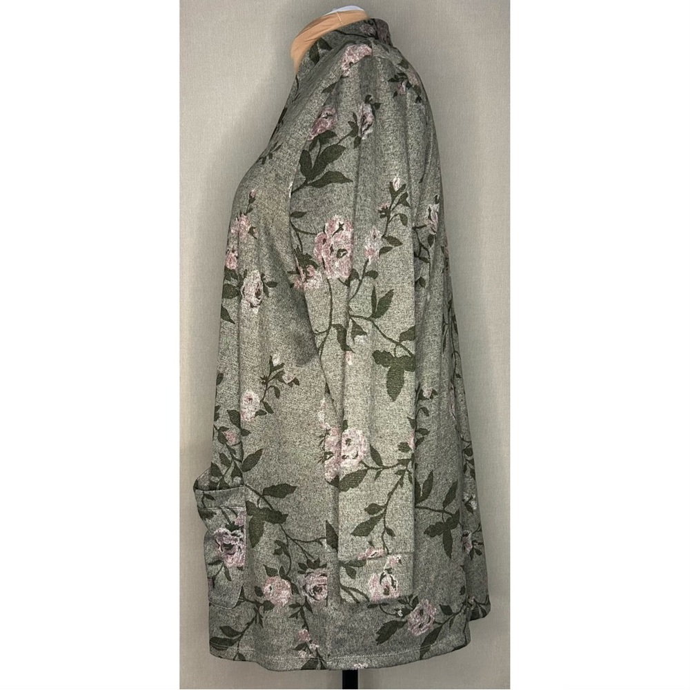 Lane Bryant Sage Green Floral Cardigan Size 22/24 - Picture 2 of 4